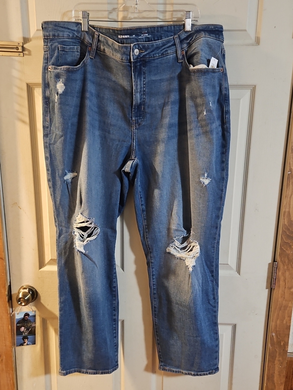 OLD NAVY HIGH RISE CURVY OG LOOSE JEANS: DISTRESSED: NEW WITH TAGS: SIZE 22